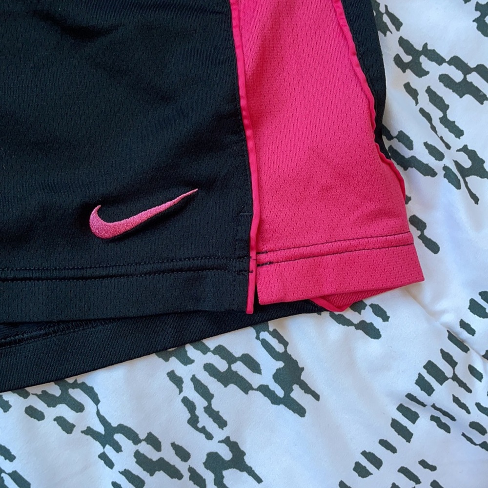 Nike Dri-fit athletic running shorts๐๐ผโโ๏ธ - Picture 2 of 5